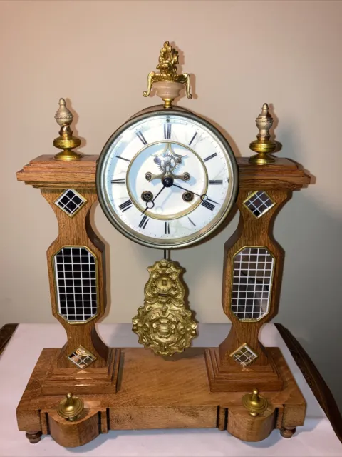 Réparation horloge et pendule ancienne Marseille : Comment un horloger-réparateur effectue-t-il des révisions sur une horloge?